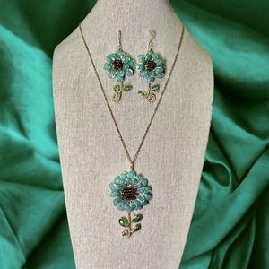 Joyeria artesanal Girasol/sunflower charm/Regalo Original/girasol Turquesa